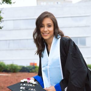 Meet your Posher, Alondra